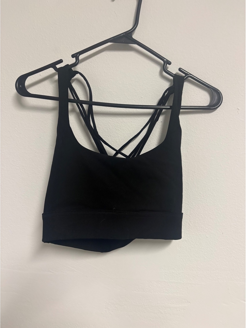 Lululemon criss cross sports bra size 4-6 super cute